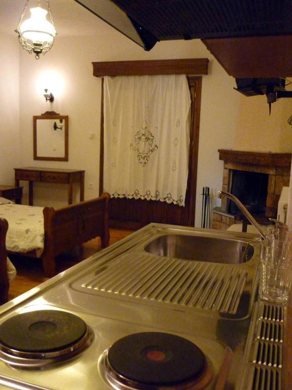 Archontiko Christodoulou Aparthotel Vronteron  Ngoại thất bức ảnh